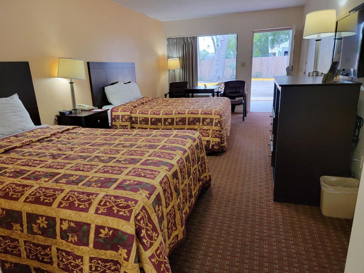 Twin Star Lodge Biloxi Extérieur photo