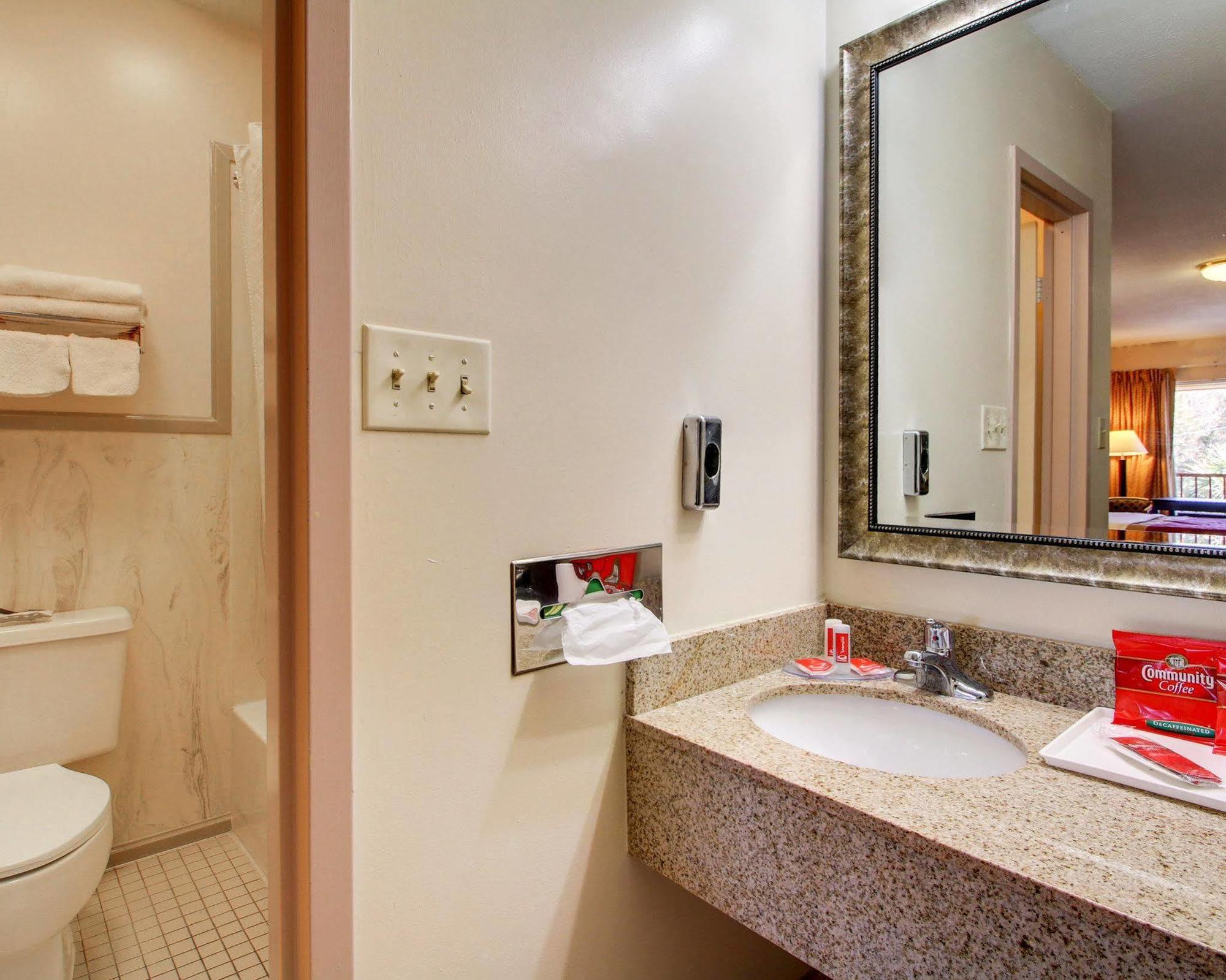 Twin Star Lodge Biloxi Extérieur photo